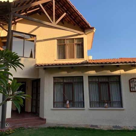 Apartamento Con Jardin Cochabamba Exterior photo