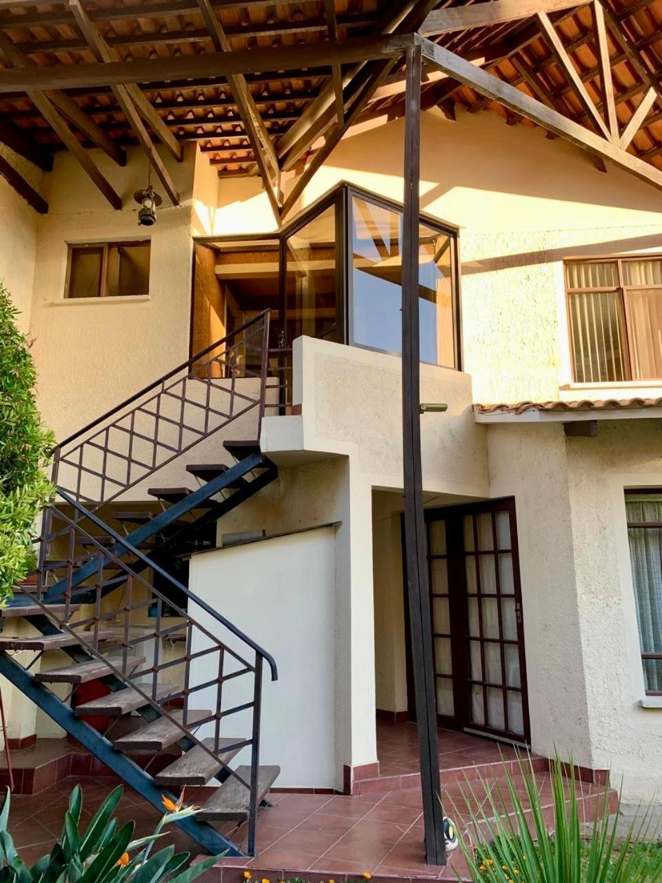 Apartamento Con Jardin Cochabamba Exterior photo